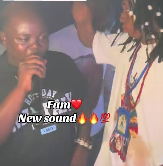 Vino Sings - Onye na way ya
